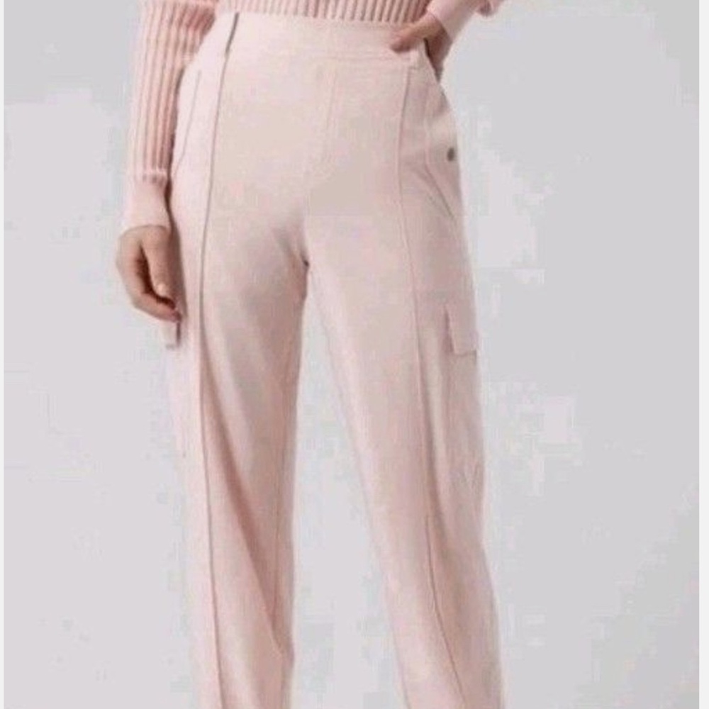 Athleta Vienna Cargo Pant, size 8